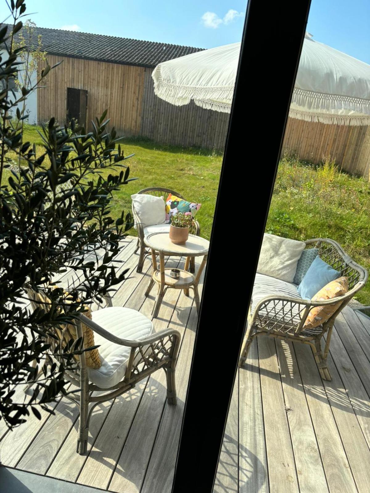 La Tour Obin Bed and Breakfast Philippeville Εξωτερικό φωτογραφία