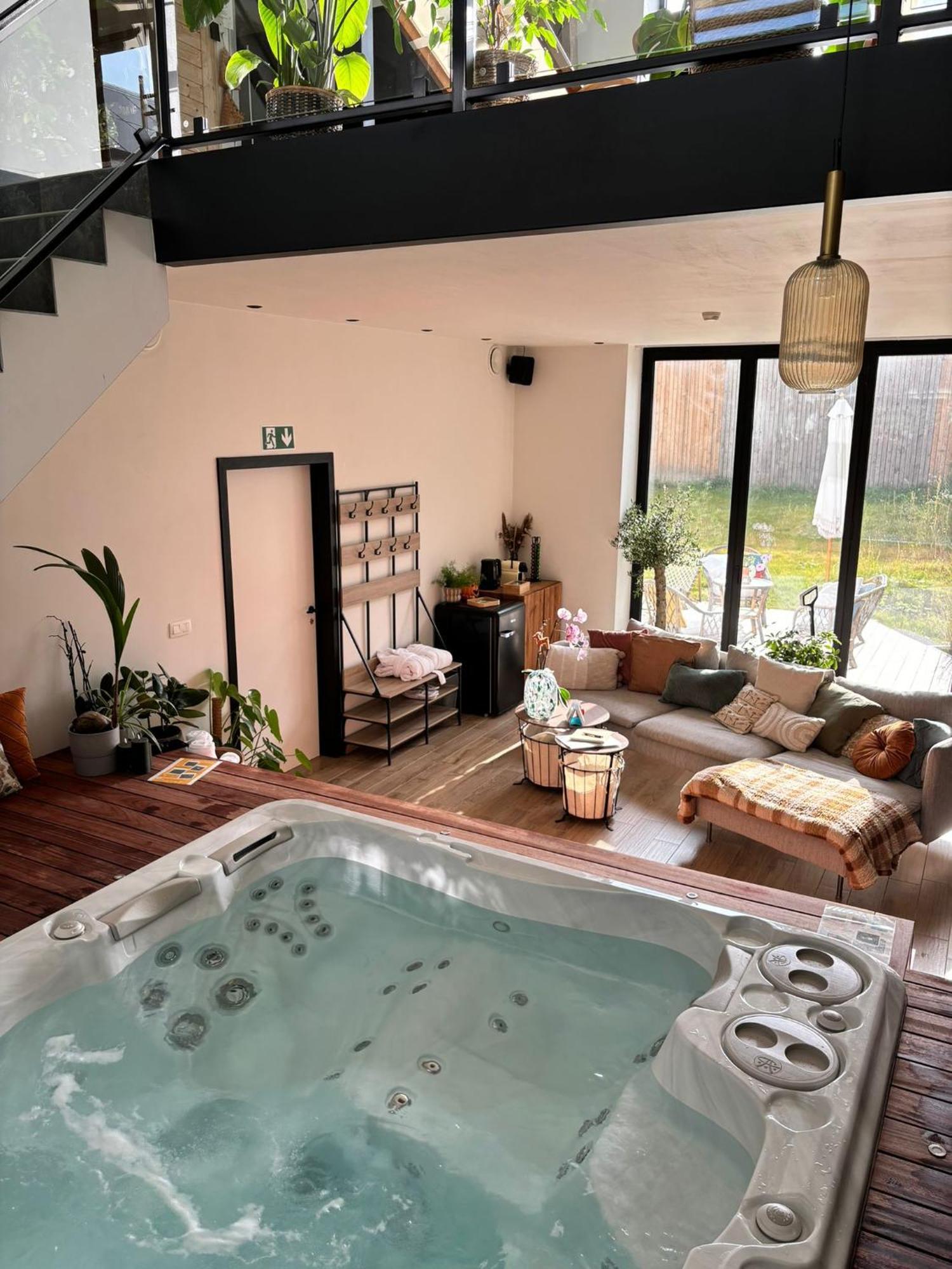 La Tour Obin Bed and Breakfast Philippeville Εξωτερικό φωτογραφία
