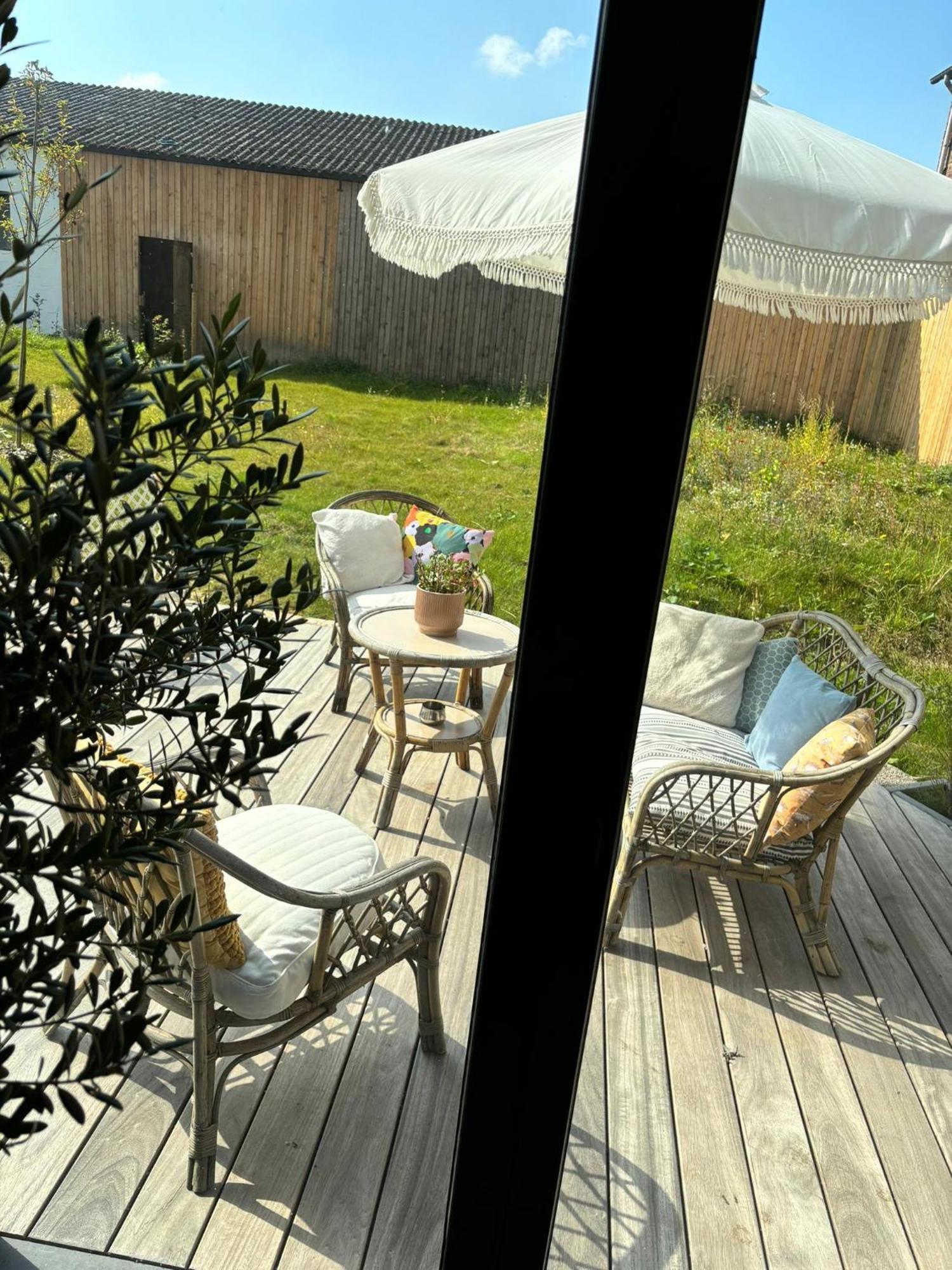 La Tour Obin Bed and Breakfast Philippeville Εξωτερικό φωτογραφία
